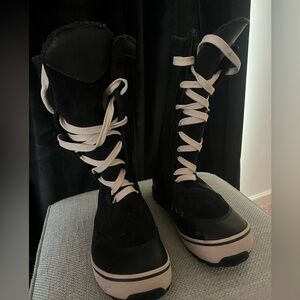 Sorel black Lace up Snow boots